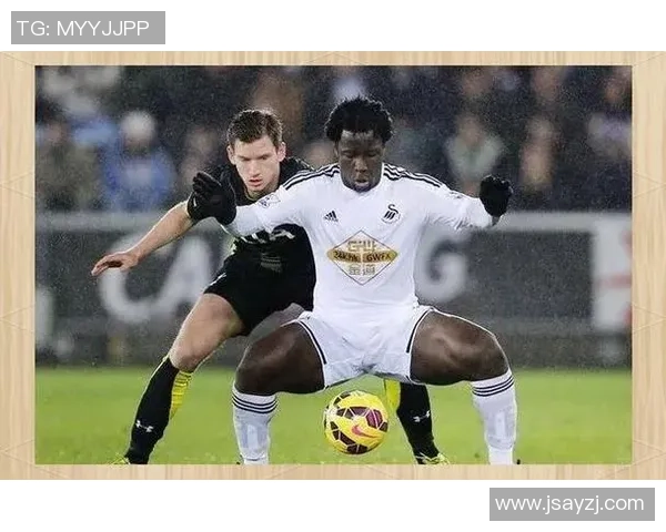 足球明星街头偶遇粉丝引发热议瞬间曝光引发媒体关注