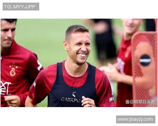 足球明星耍赖事件引发热议社交媒体上图片曝光引众怒