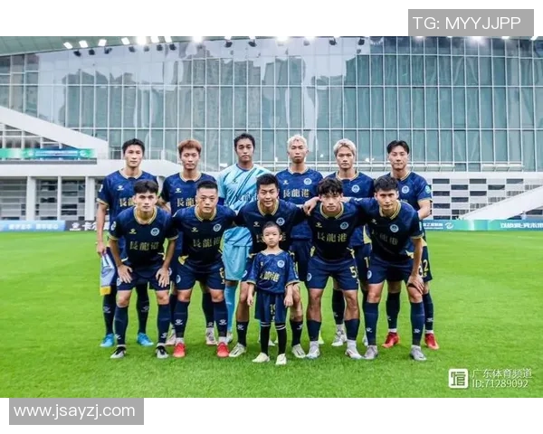 深圳足球队逆袭之路揭秘：从默默无闻到世界杯舞台的辉煌历程