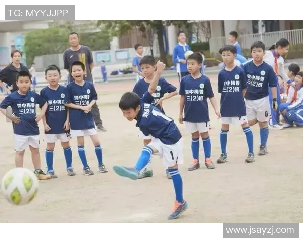 追逐梦想的脚步足球明星们的励志故事与奋斗精神分享